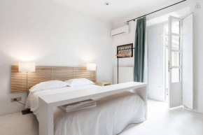 Casa Milano - Rooms and Apartments - Modernist Marvel